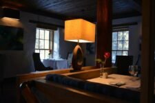 How Can You Use Floor Lamps to Improve Ambiance?