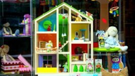 What Are Some Unique Ideas for Decorating a Playroom?