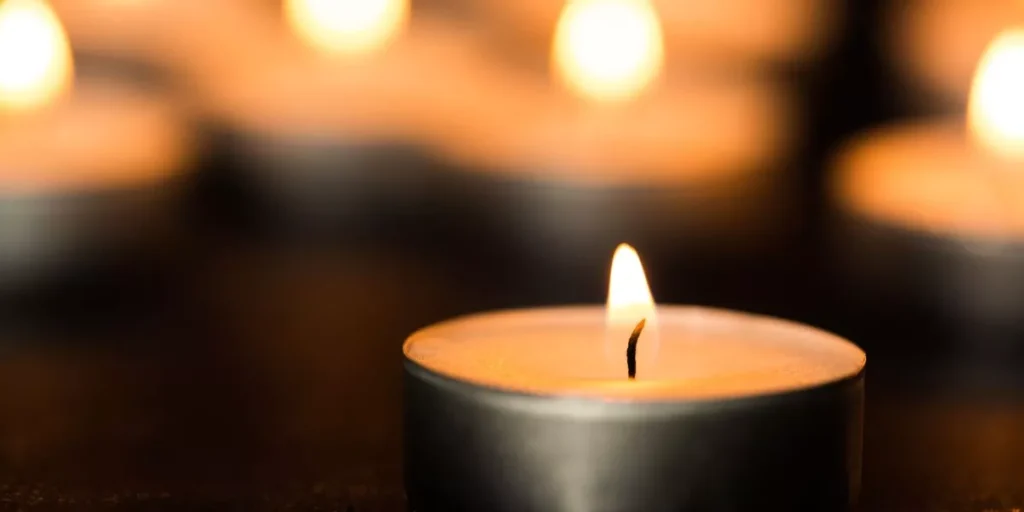 How Do You Create an Intimate Atmosphere With Candles? How Do You Create an Intimate Atmosphere With Candles?