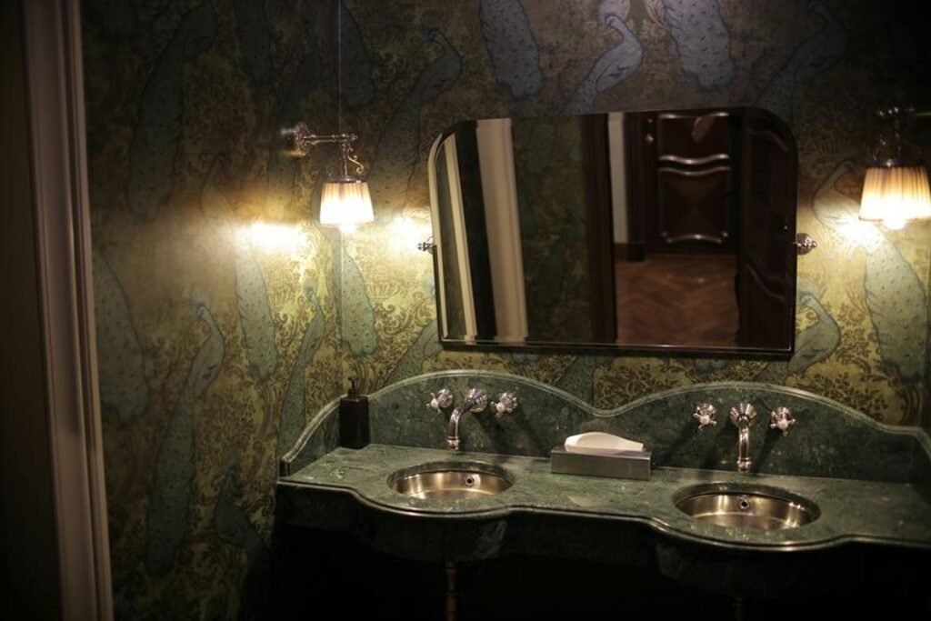 How Do You Choose the Right Light Fixtures for Each Room? How Do You Choose the Right Light Fixtures for Each Room?