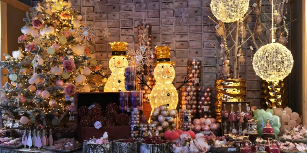 What Are the Best Ways to Display Seasonal Collectibles? What Are the Best Ways to Display Seasonal Collectibles?