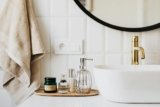 Modern Bathroom Decor With a Vintage Twist
